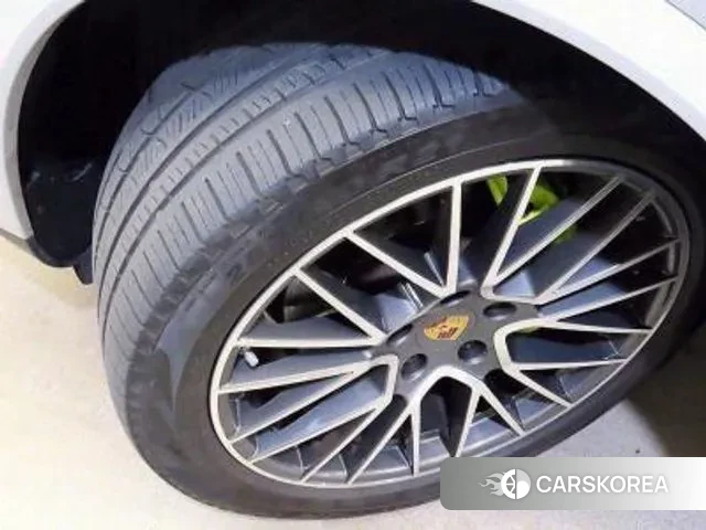 Porsche Cayenne (PO536) id 3003167 из Кореи 9