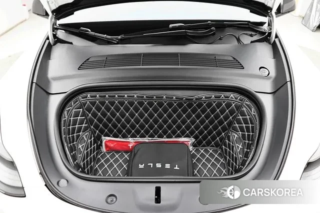 Tesla Model Y id 3143830 из Кореи 9