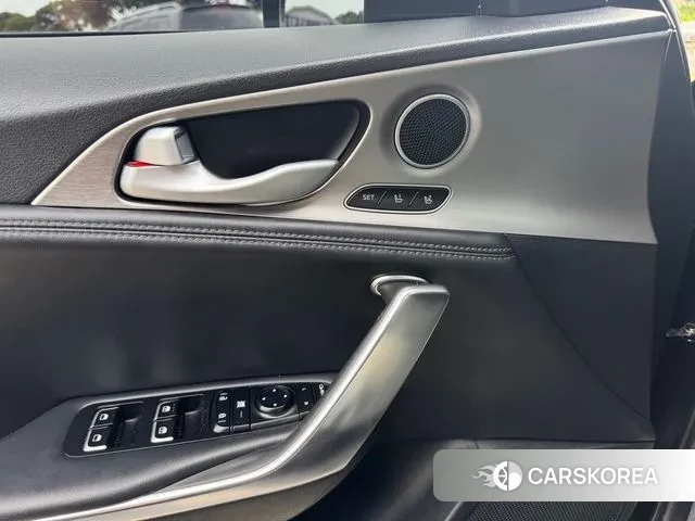 Kia Stinger id 2941248 из Кореи 9