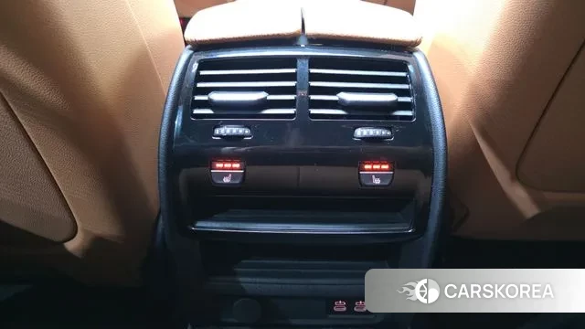 BMW 5 Series (G30) id 3685659 из Кореи 9