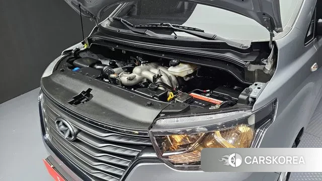 Hyundai The New Grand Starex id 3374463 из Кореи 9