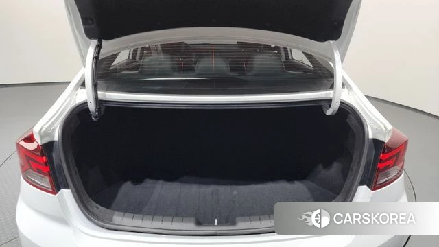 Hyundai The New Avante AD id 4390141 из Кореи 9