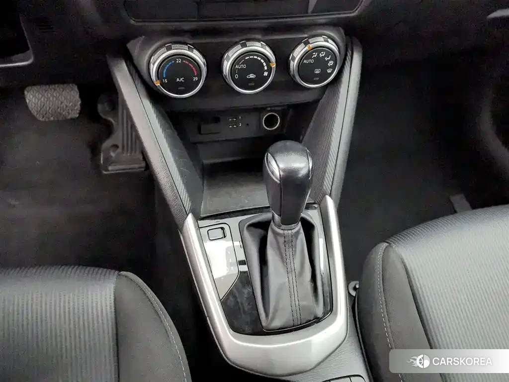 Mazda CX-3 id 4583823 из Китая 9