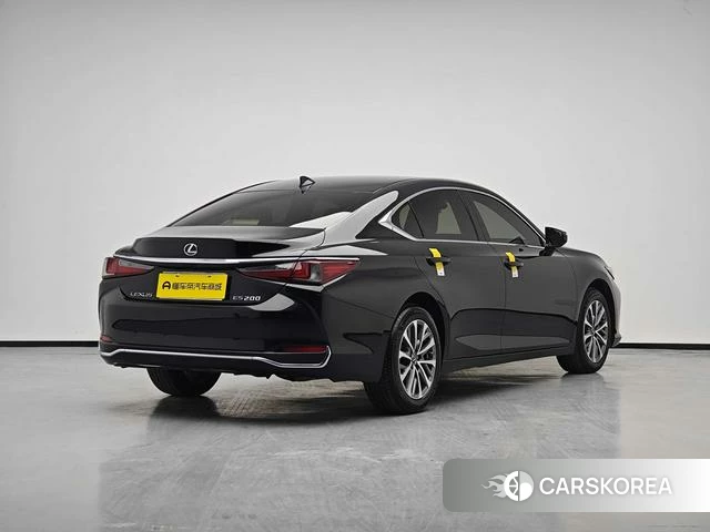 Lexus ES id 4290479 из Китая 9