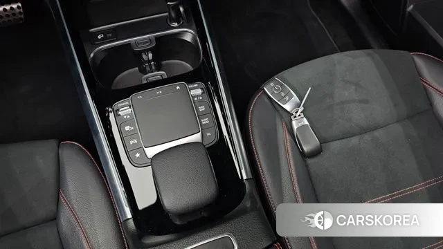 Mercedes-Benz GLA - Class H247 id 3539407 из Кореи 9