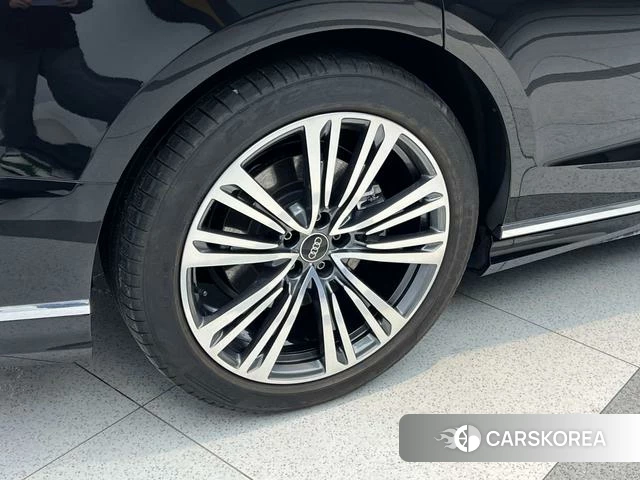 Audi A8 id 4208982 из Китая 9