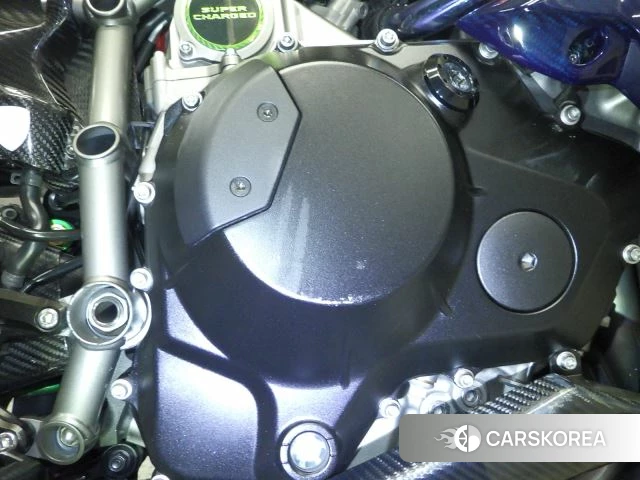 Kawasaki NINJA H2 id 3946945 из Японии 9