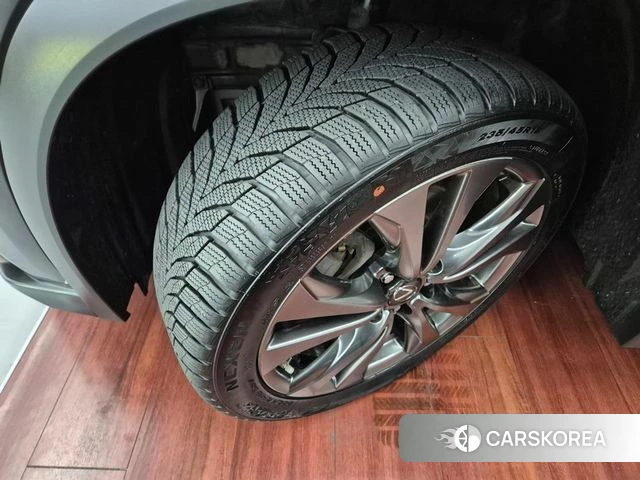 Lexus UX250h id 3813408 из Кореи 9