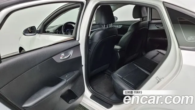 Kia The New K3 2nd generation id 2385975 из Кореи 9