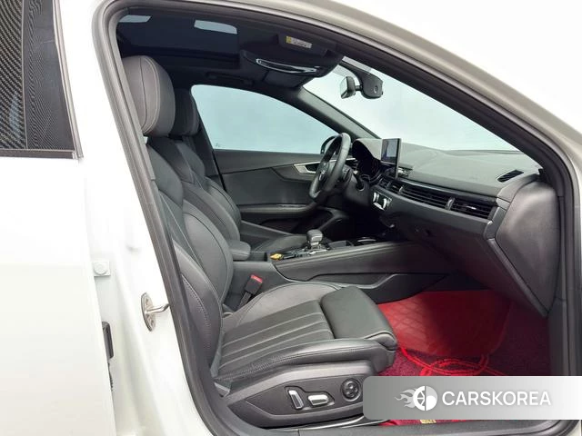 Audi A4L id 4341895 из Китая 9