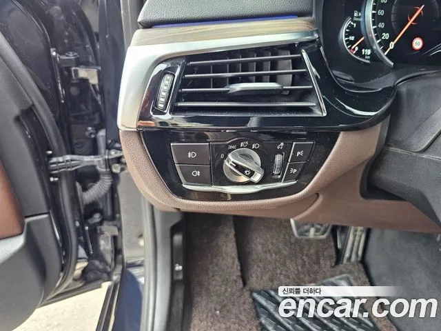 BMW 5 Series (G30) id 2766313 из Кореи 9