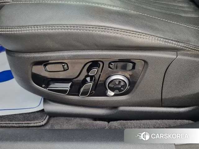 Genesis G90 id 3547257 из Кореи 9