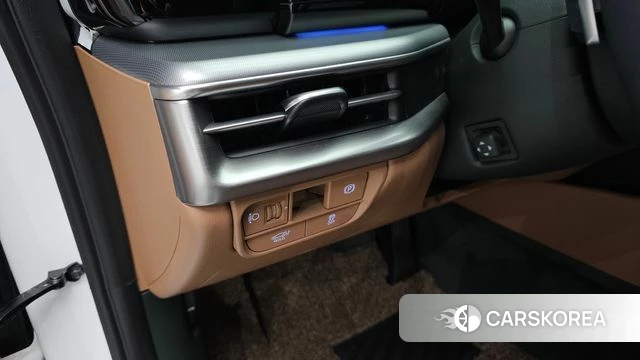 Hyundai Grandeur (GN7) id 3940089 из Кореи 9