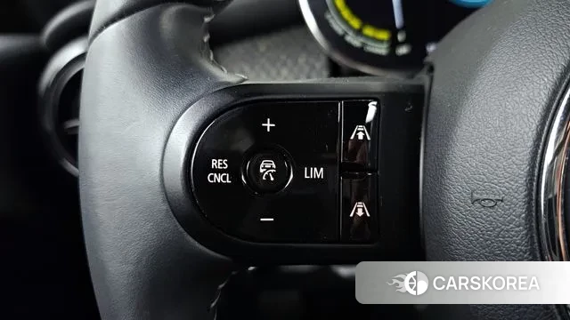 Mini Cooper Electric id 3610977 из Кореи 9