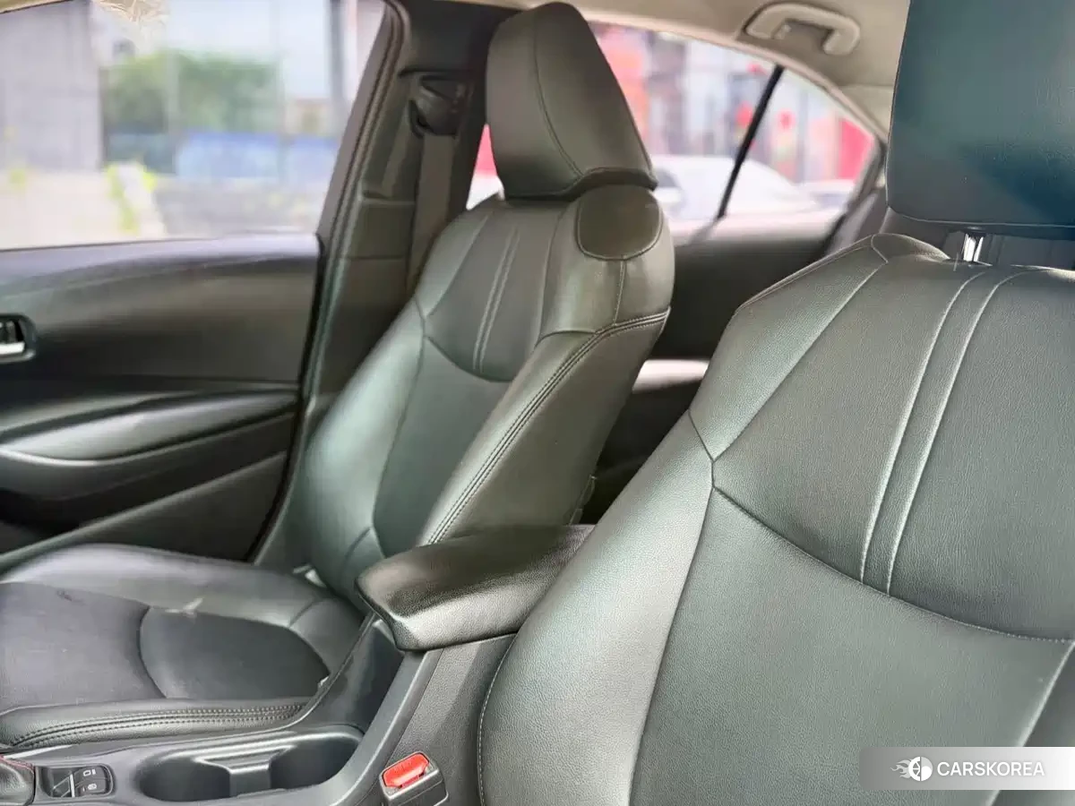 Toyota Corolla id 4577453 из Китая 9