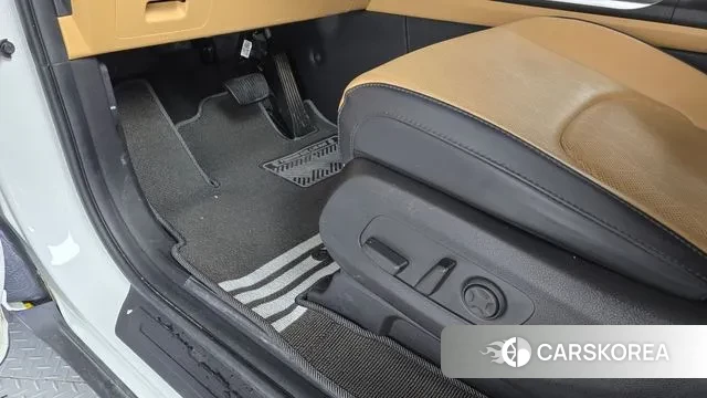 Kia Carnival 4th generation id 3267904 из Кореи 9