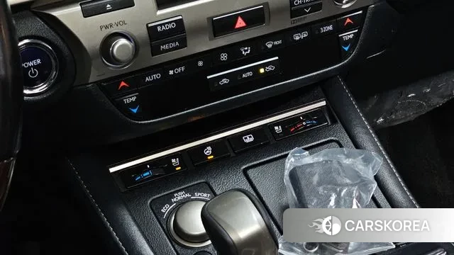 Lexus New ES300h id 3666967 из Кореи 9