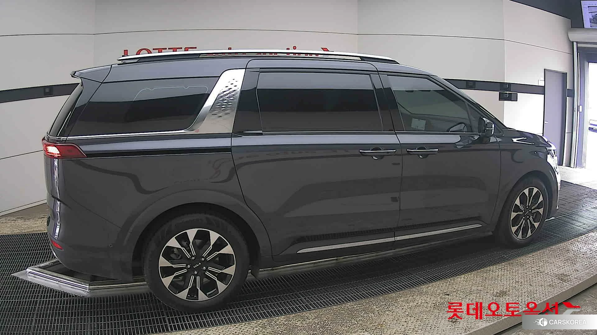 Kia Carnival Limousine id 3875728 из Кореи 9