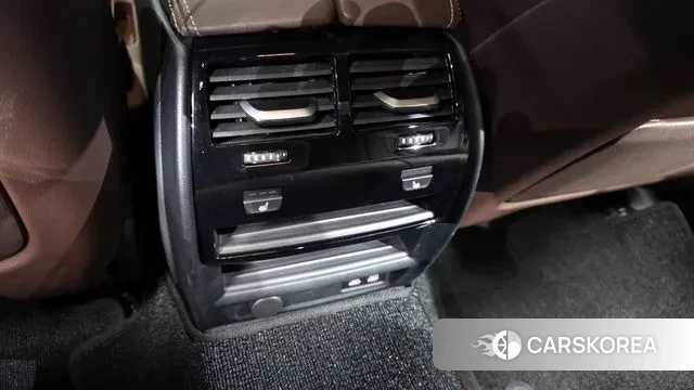 BMW 5 Series (G30) id 3405534 из Кореи 9