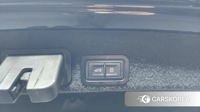 Audi New A6 id 3917428 из Кореи 9