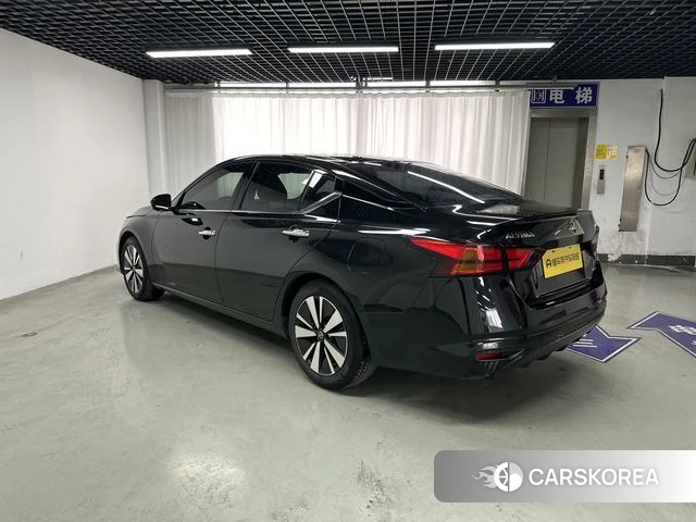 Nissan Teana id 4297759 из Китая 9