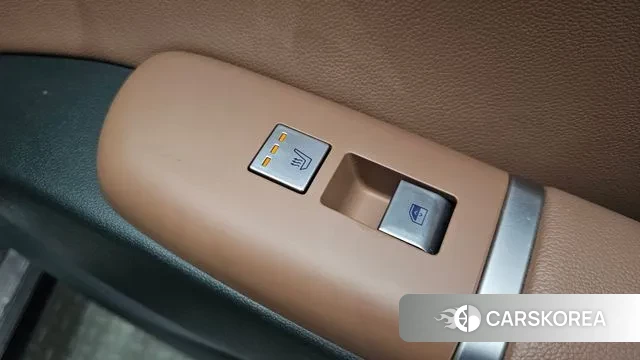 Hyundai Grandeur (GN7) id 3610698 из Кореи 9