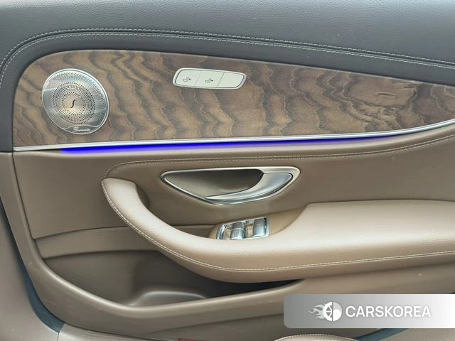 Mercedes-Benz E-class id 4209291 из Китая 9