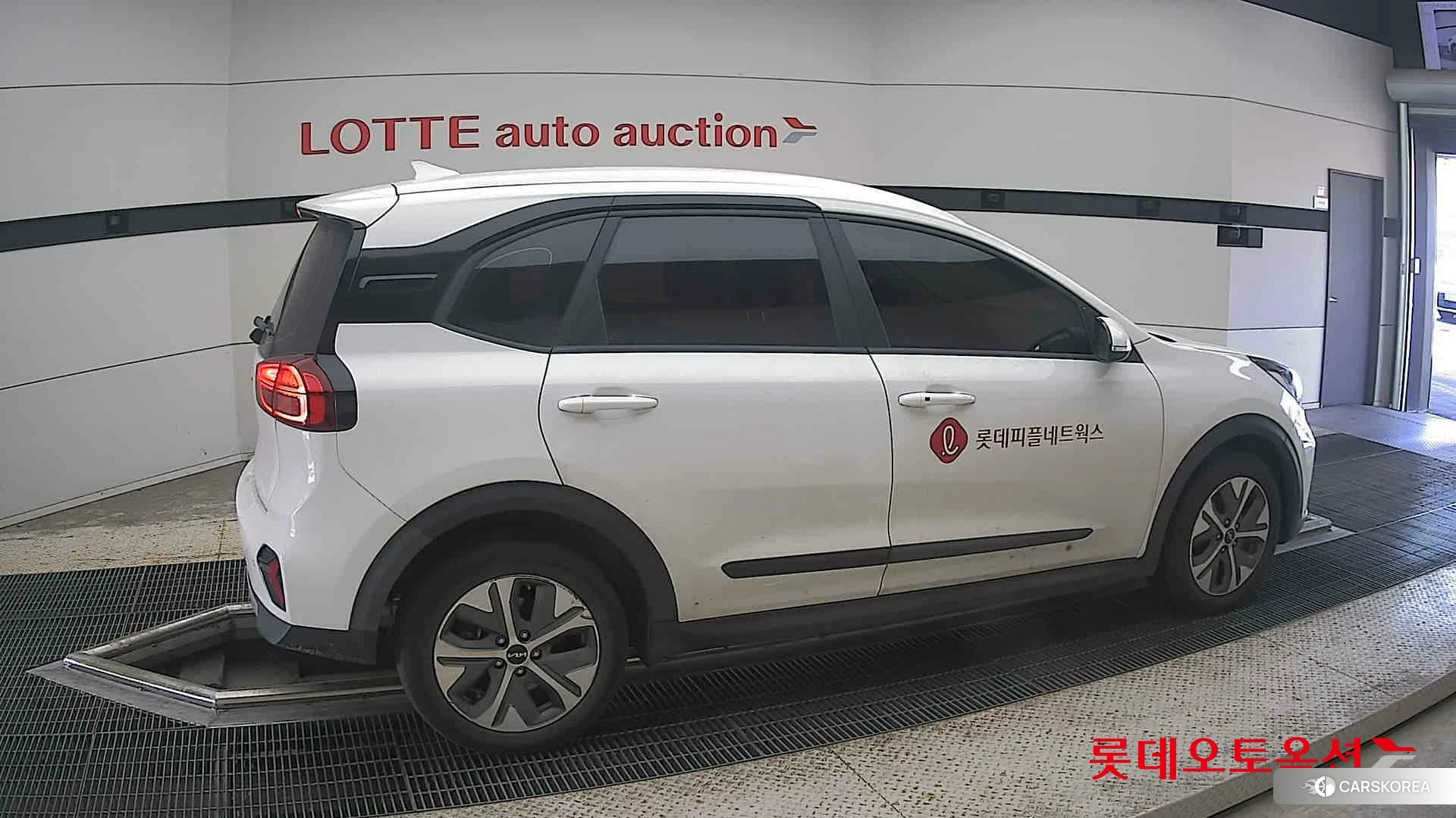 Kia Niro Plus id 4909328 из Кореи 9