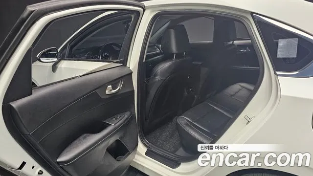 Kia Come New K3 id 2718910 из Кореи 9