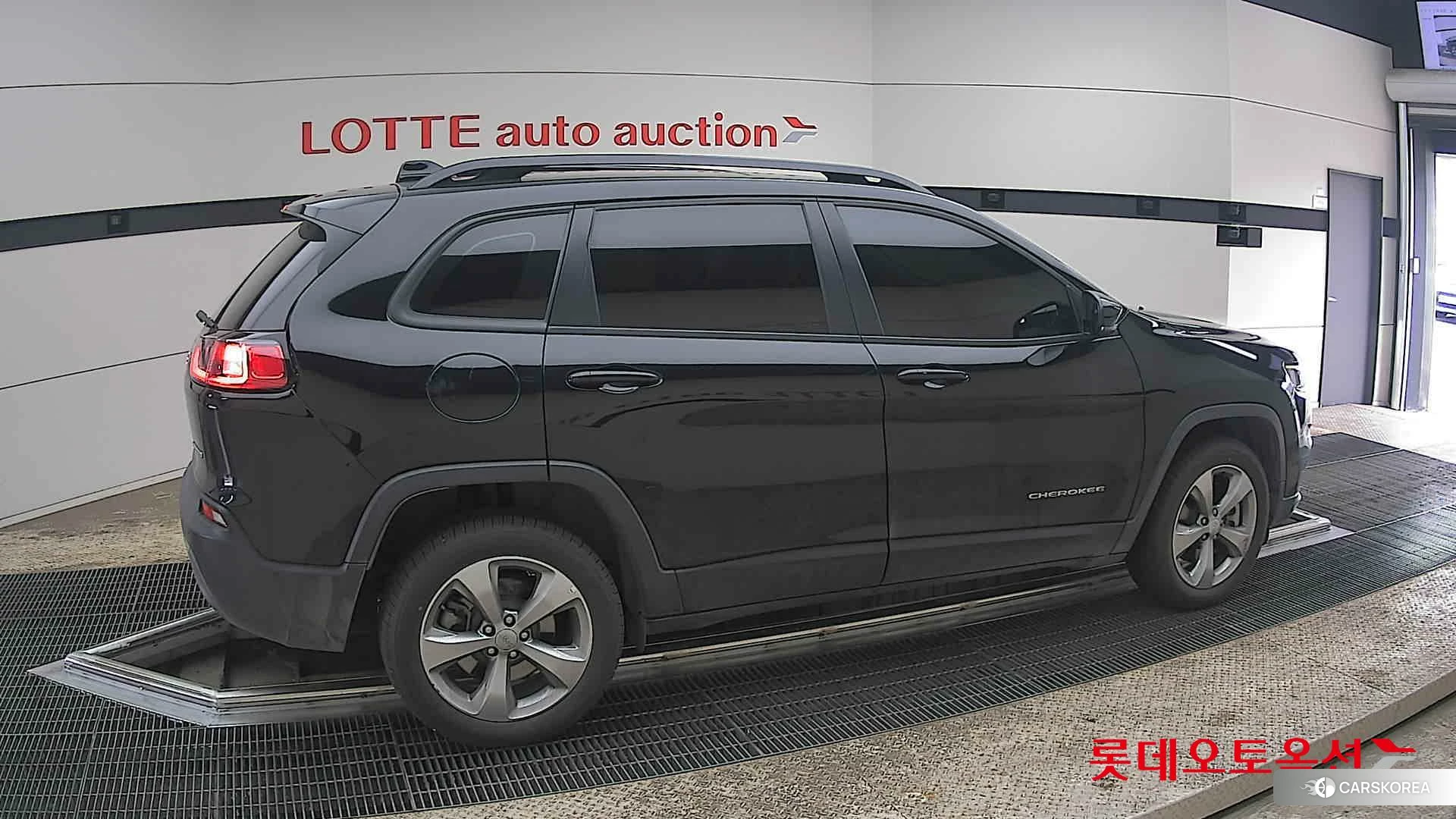 Jeep Straw Cherokee 2.4 AWD id 3875654 из Кореи 9