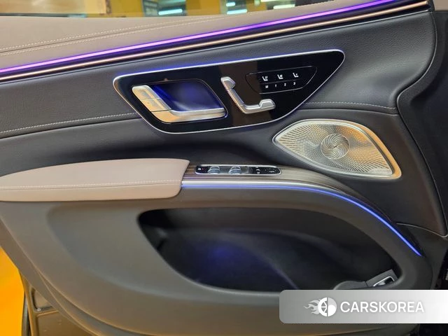 Mercedes-Benz EQS SUV X296 id 4222925 из Кореи 9