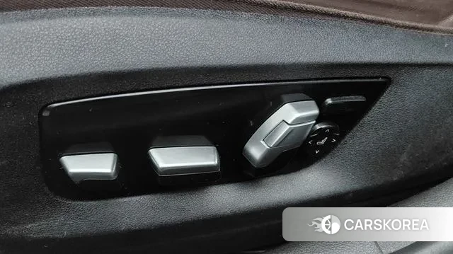 BMW 5 Series (G30) id 3270403 из Кореи 9