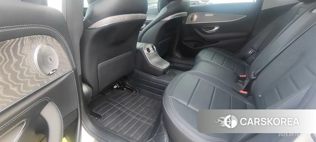 Mercedes-Benz E-class id 4256867 из Китая 9