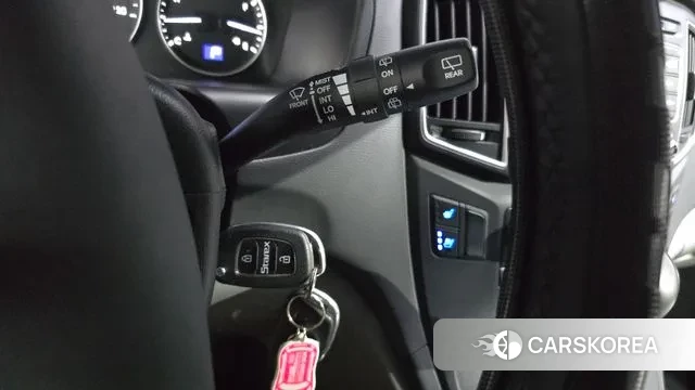 Hyundai The New Grand Starex id 3111901 из Кореи 9