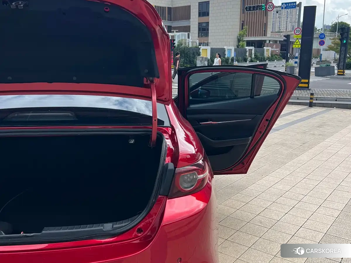 Mazda 3 id 4629558 из Китая 9