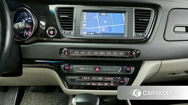 Kia The New Carnival id 3873336 из Кореи 9