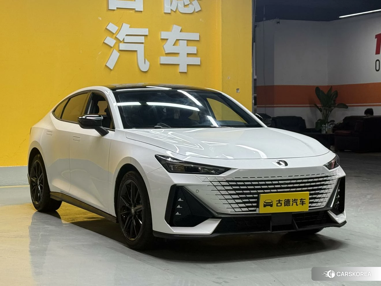 Chang'an UNI-V id 4513733 из Китая 9