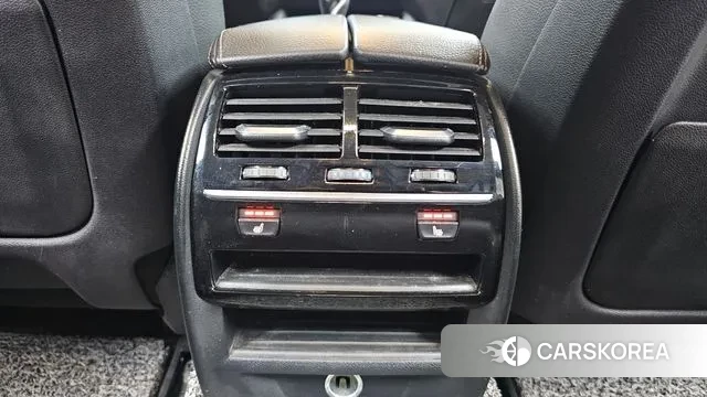 BMW 5 Series (G30) id 3050322 из Кореи 9