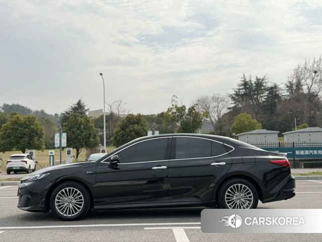 Toyota Camry id 4261649 из Китая 9