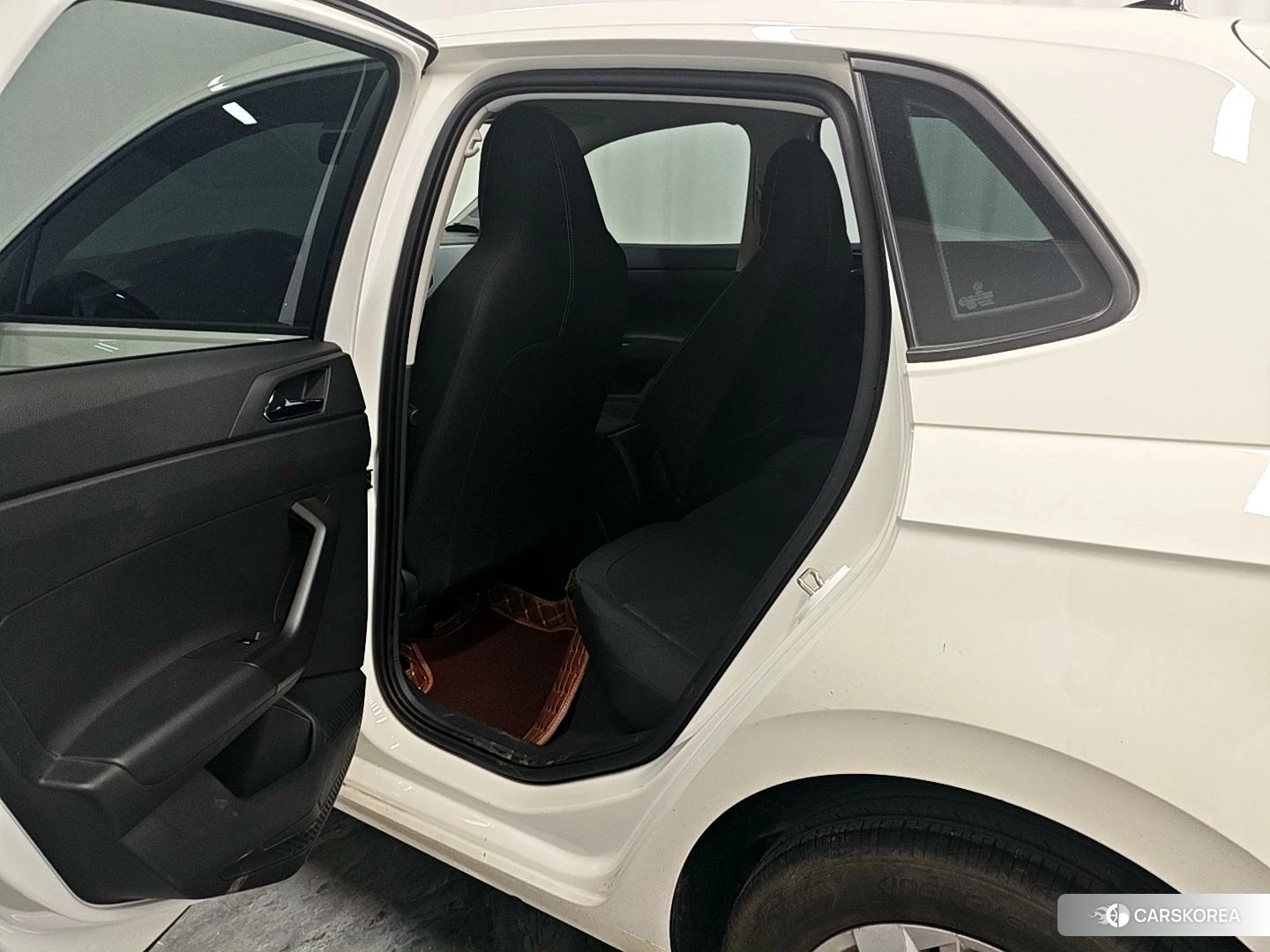 Volkswagen Polo id 4498855 из Китая 9
