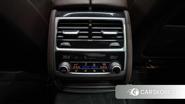 BMW 7 Series (G11) id 4350475 из Кореи 9
