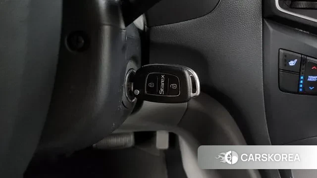 Hyundai The New Grand Starex id 3060024 из Кореи 9