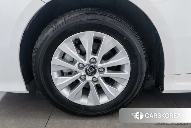 Toyota Corolla id 4259633 из Китая 9