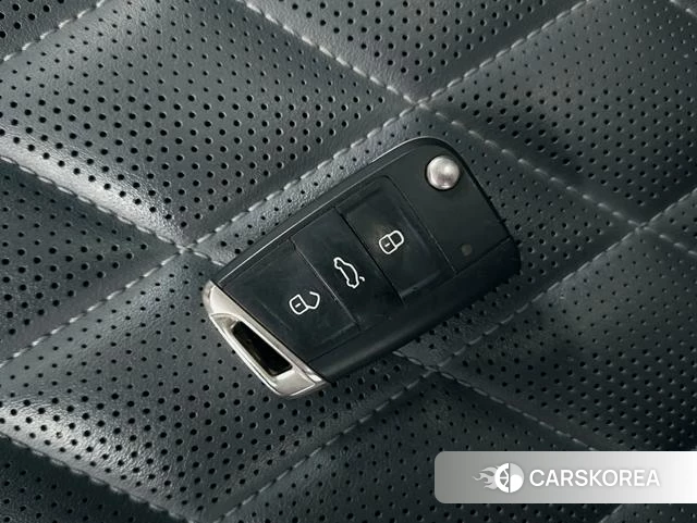 Volkswagen Sagitar id 4297420 из Китая 9