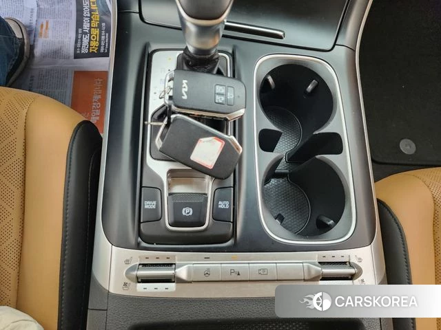 Kia Carnival 4th generation id 4848061 из Кореи 9