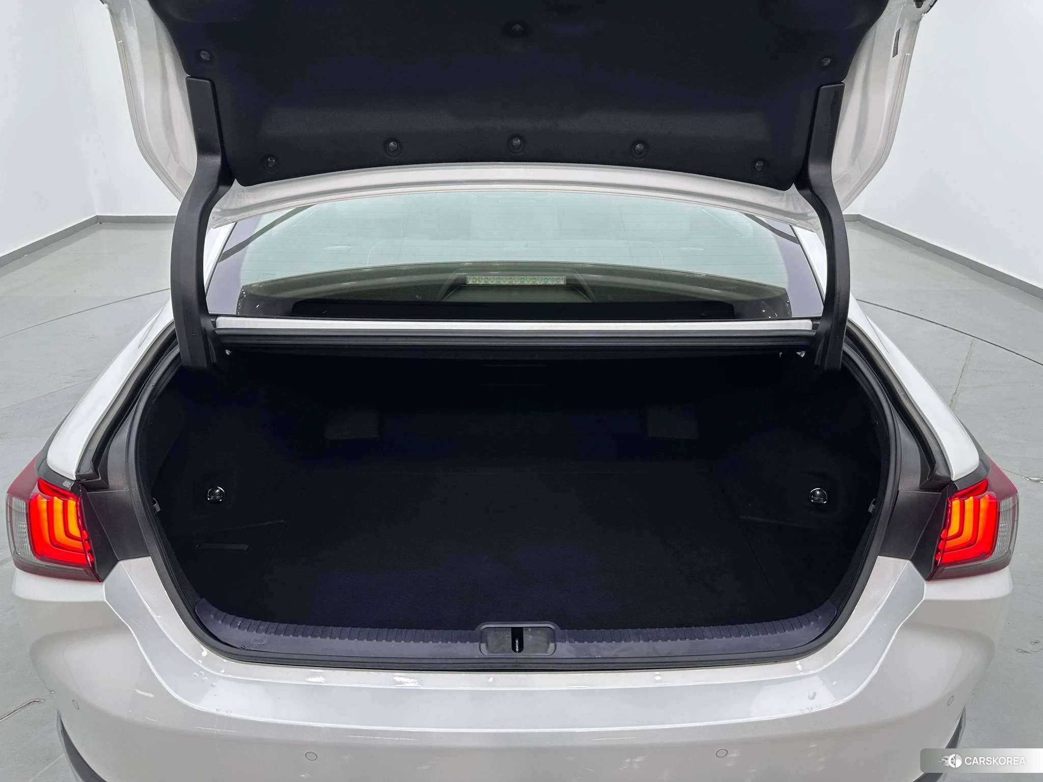 Lexus ES id 4473397 из Китая 9