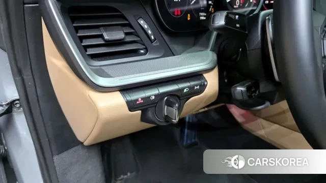 Porsche 911(992) id 3517731 из Кореи 9