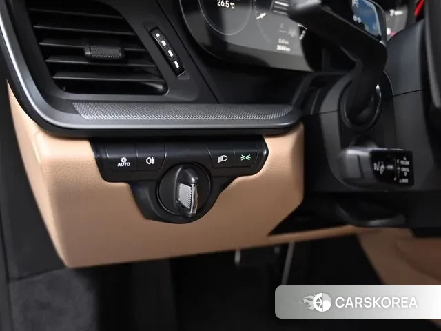 Porsche 911(992) id 2888936 из Кореи 9