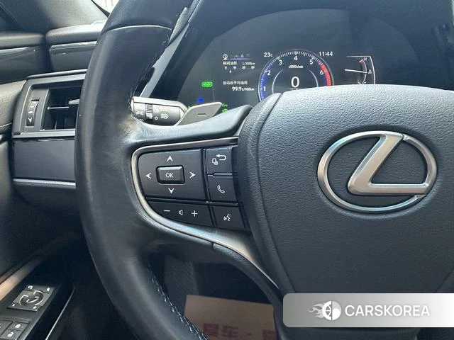 Lexus ES id 4220878 из Китая 9