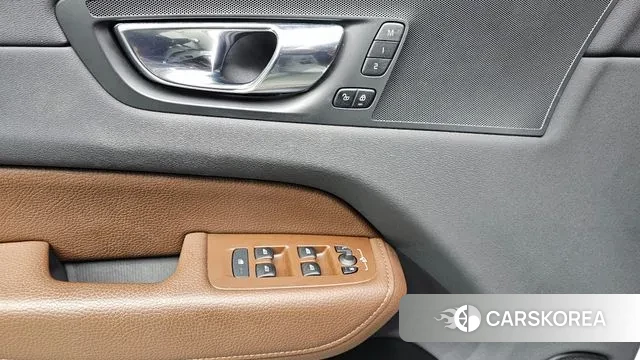 Volvo XC60 second Generation id 3611334 из Кореи 9